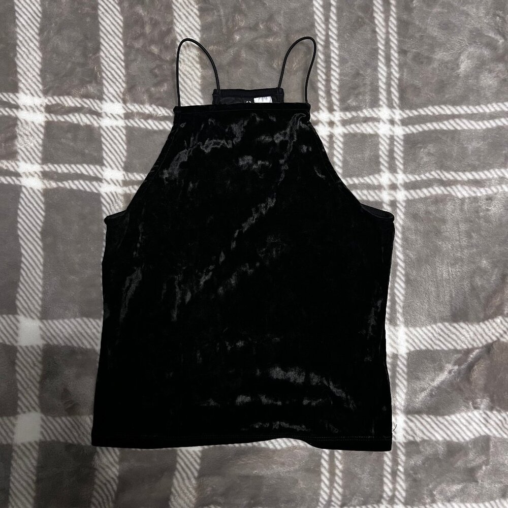 Black Crushed Velvet High-Neck Tank – Edgy & Chic